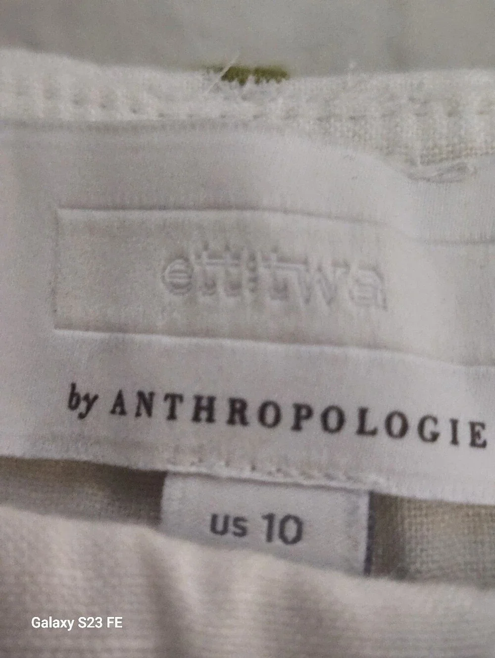 Classic Staple with a Modern Twist!
Gorgeous Linen Pants - Picture 5 of 10